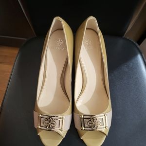 ISola Gold Heels Size 10M